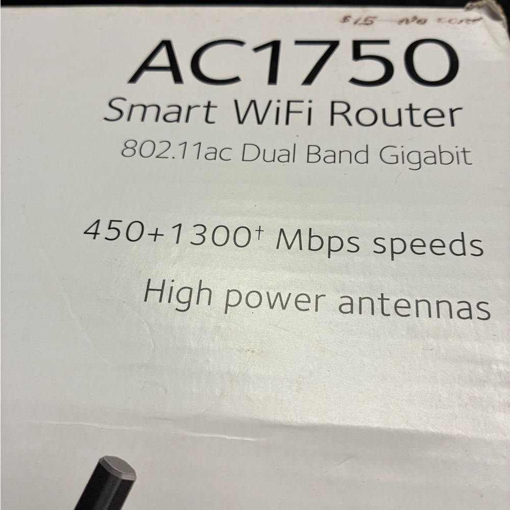 NETGEAR Black Wireless Router with Antennas - Picture 3 of 12